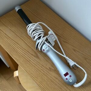 The Beachwaver Co. 1” barre